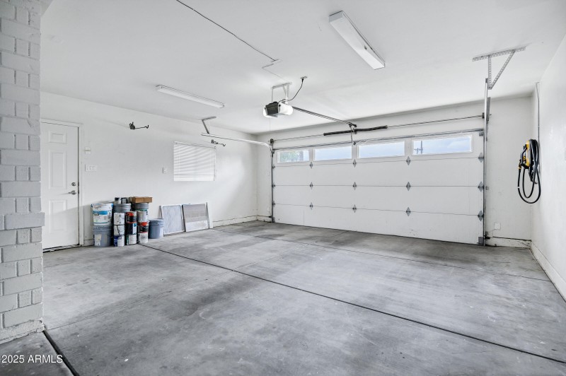 3046 E Glenrosa Ave-38