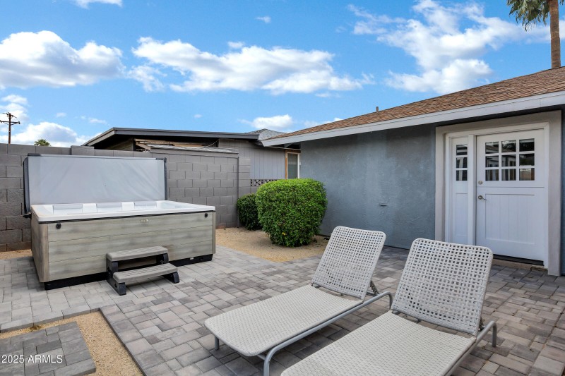 3046 E Glenrosa Ave-45