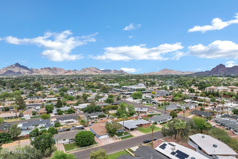 3046 E Glenrosa Ave-56