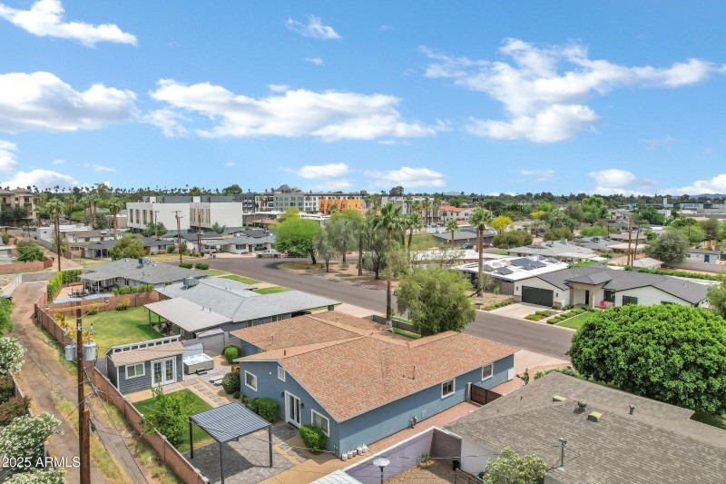 3046 E Glenrosa Ave-60