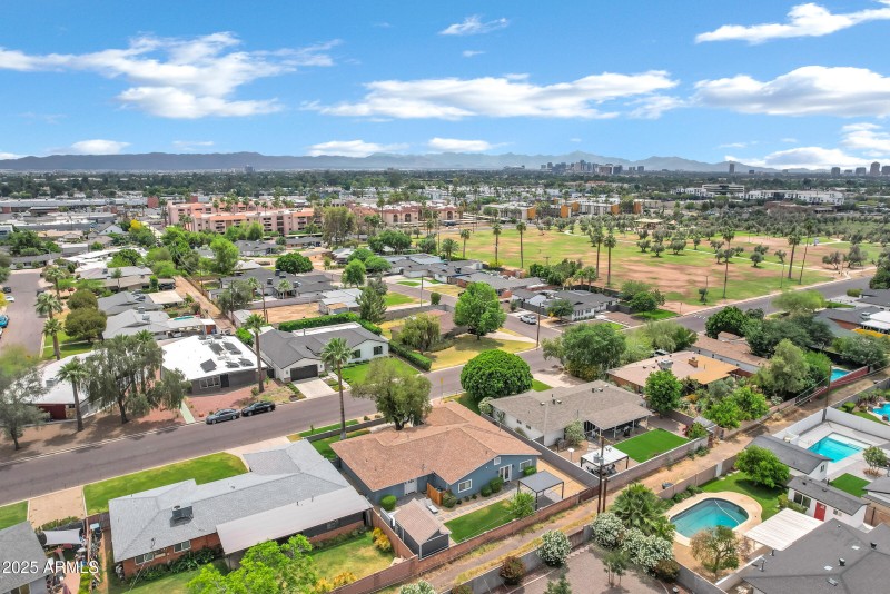 3046 E Glenrosa Ave-62