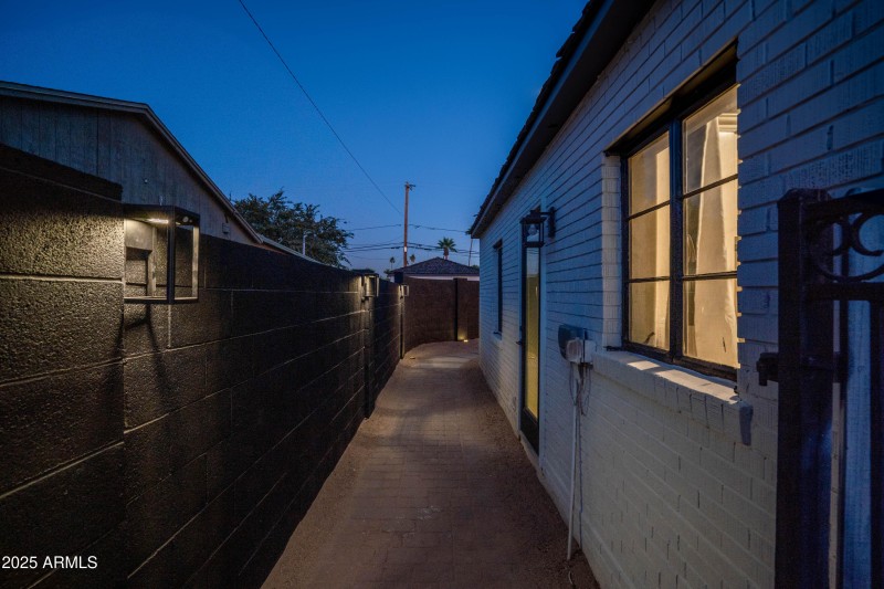16th Ave Main House Side Entrance