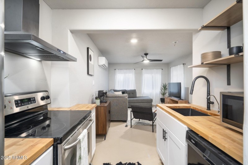 16th Ave Casita Kitchen to living room