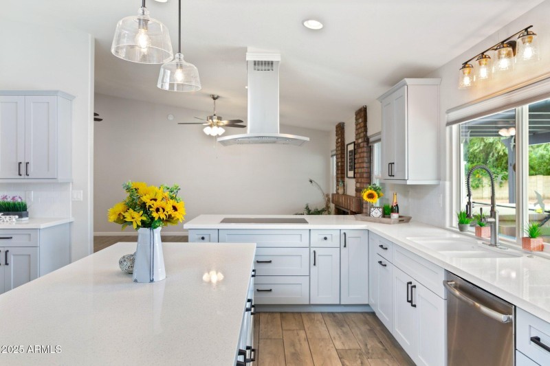 022-4107EastFairviewCircle-Mesa-AZ-85206