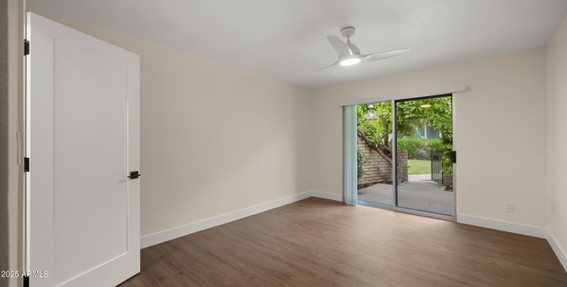 Guest Bedroom/patio/closet