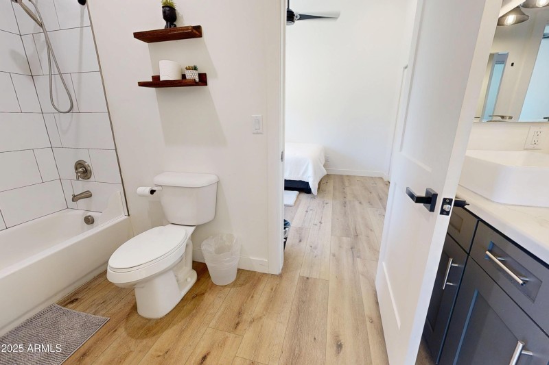 Jack and Jill bath room