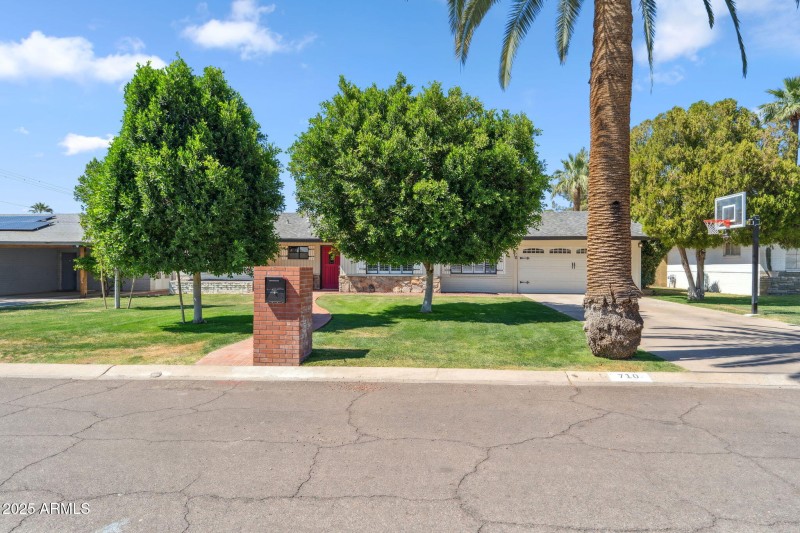 710 E Hayward Ave, Phoenix 85020