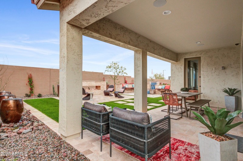 022_Incredible Outdoor Living Area