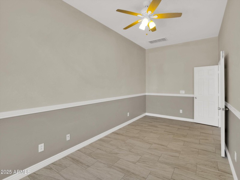 10-8854 W Augusta Avenue-10