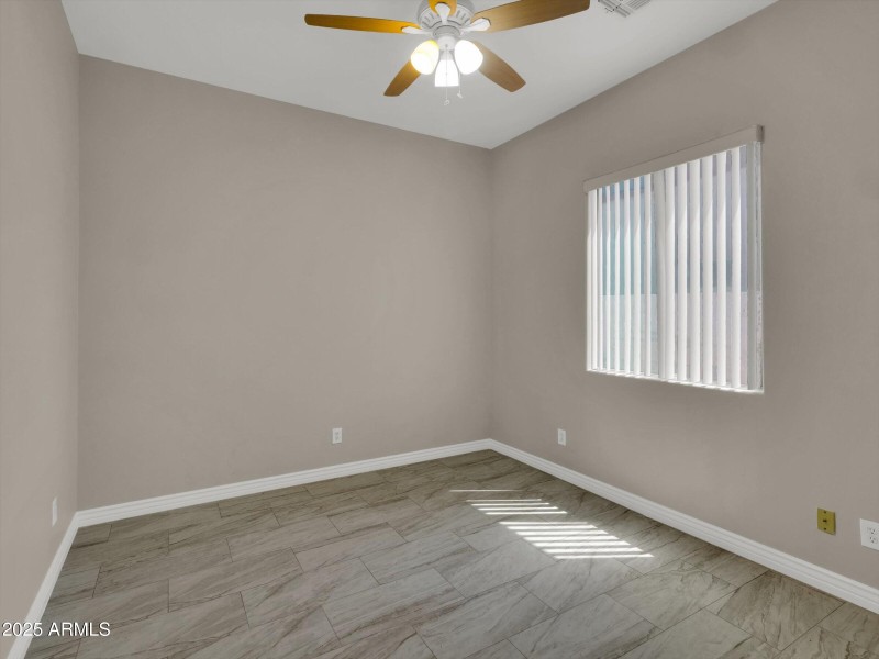 22-8854 W Augusta Avenue-22