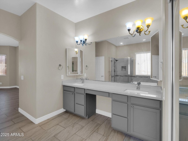 51-8854 W Augusta Avenue-51