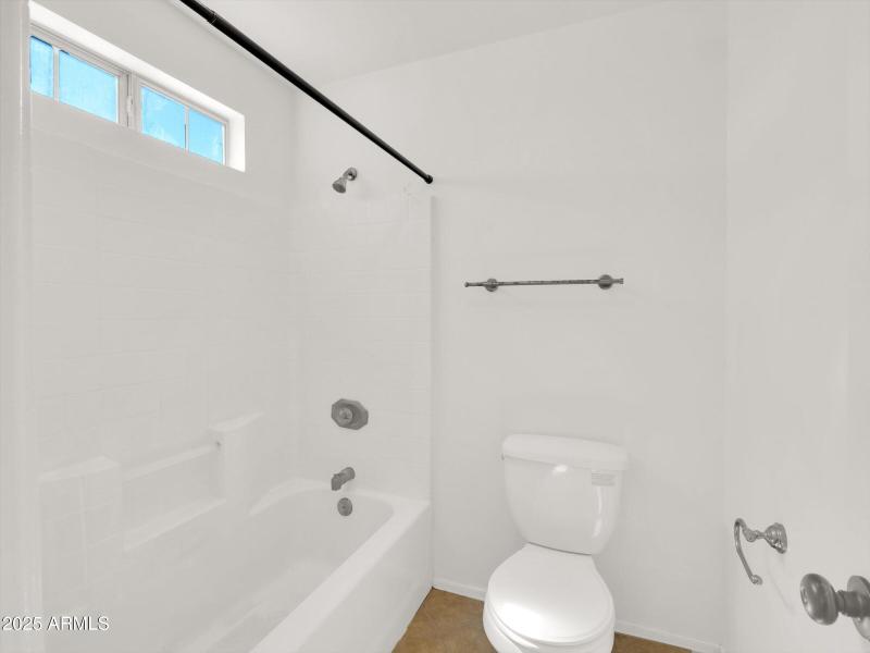 33-13620 N 82nd Lane-33