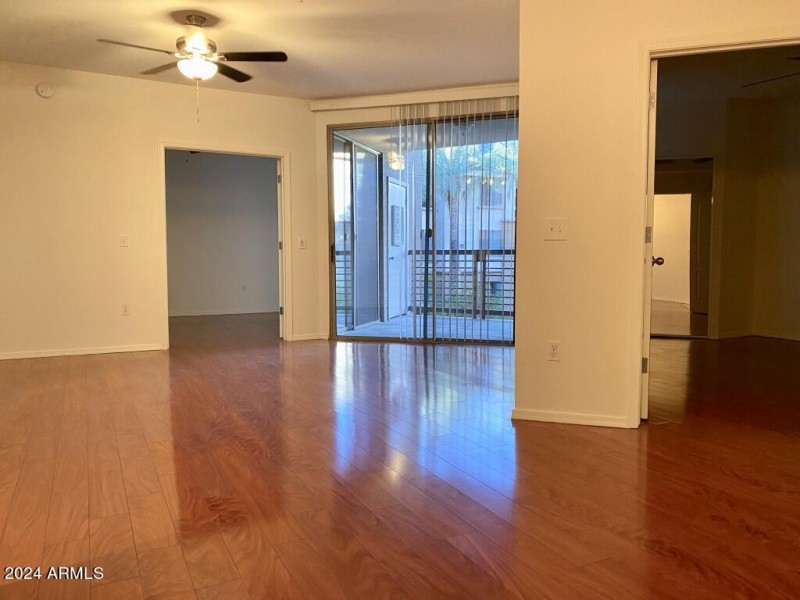 x3F5+B34R0Gi28xBz+UZ%g_thumb_242c