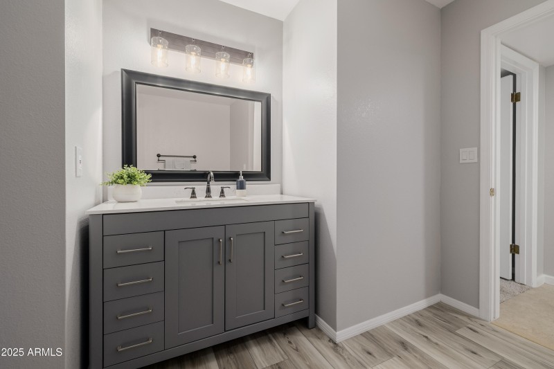 guest bathroom Tucson