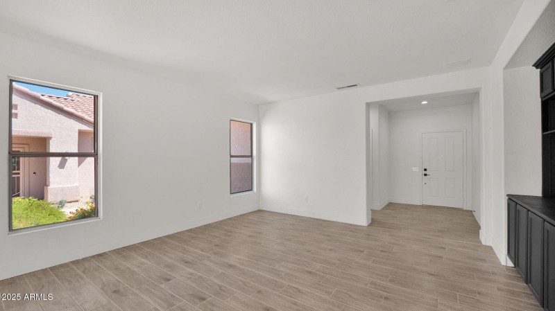 16-web-or-mls-P1322283