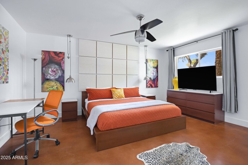 6906 E 4th St unit 4-17