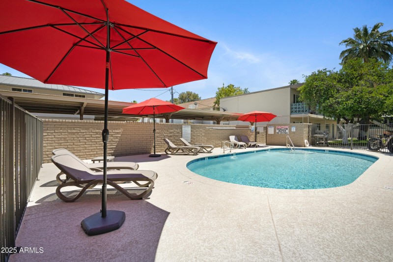 6906 E 4th St unit 4-27