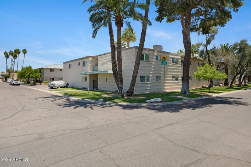 6906 E 4th St unit 4-30