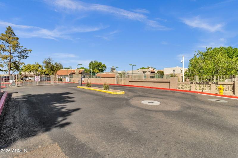 Paradise Park Main Gate