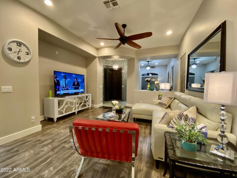 DE8755D9-63A2-4FC0-8405-7246E4DC7B8E