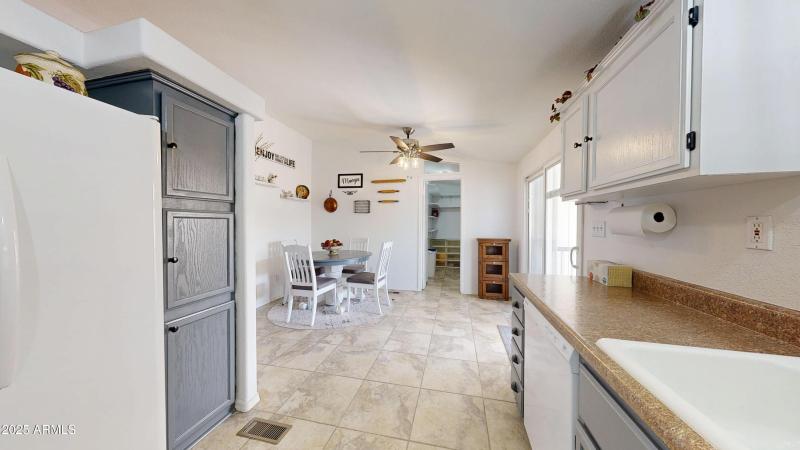 11596-w-sierra-dawn-blvd-33-04302025_120