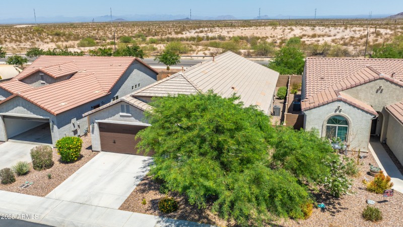 3655 N Astoria Dr-40