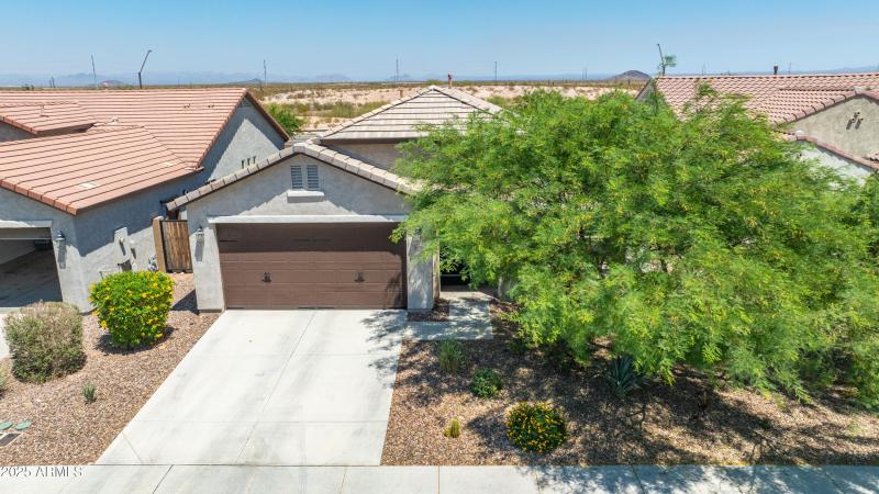 3655 N Astoria Dr-41