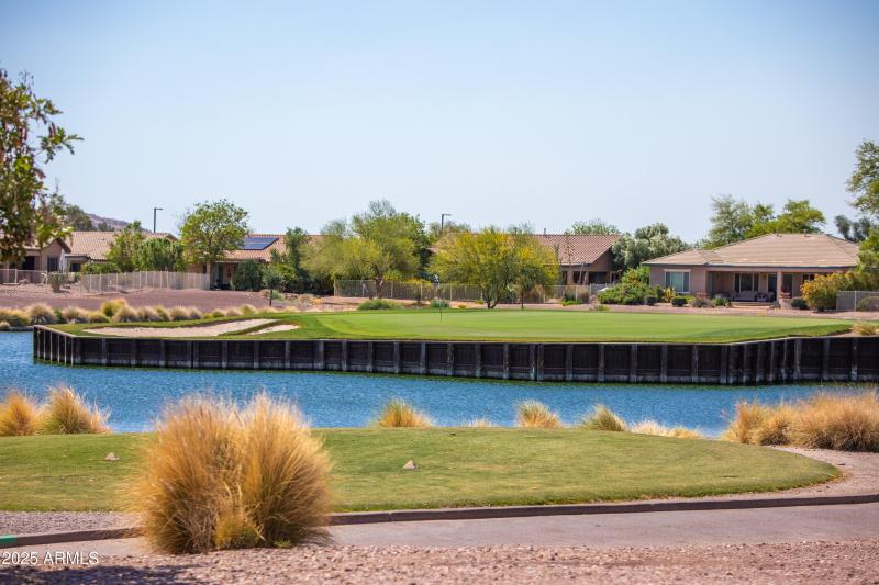 3655 N Astoria Dr-54