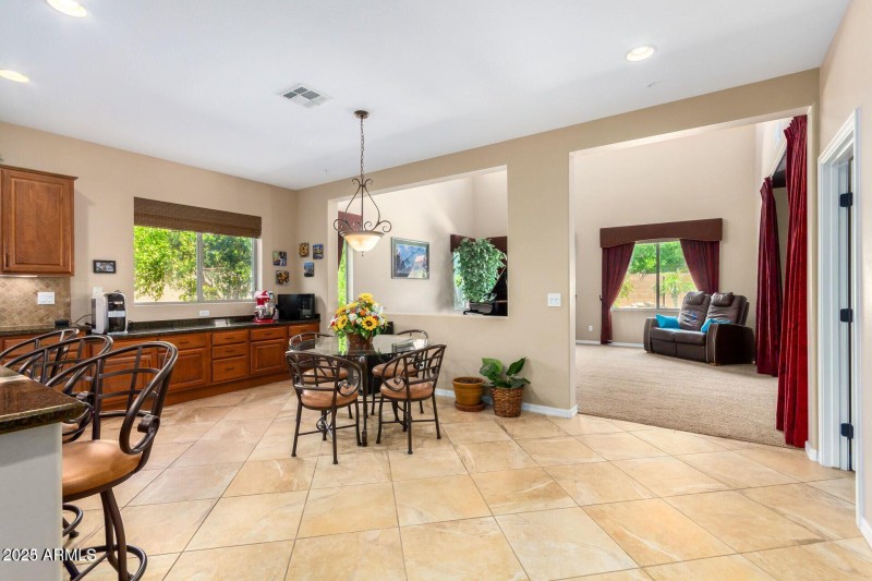 7039 W KATHARINE Way