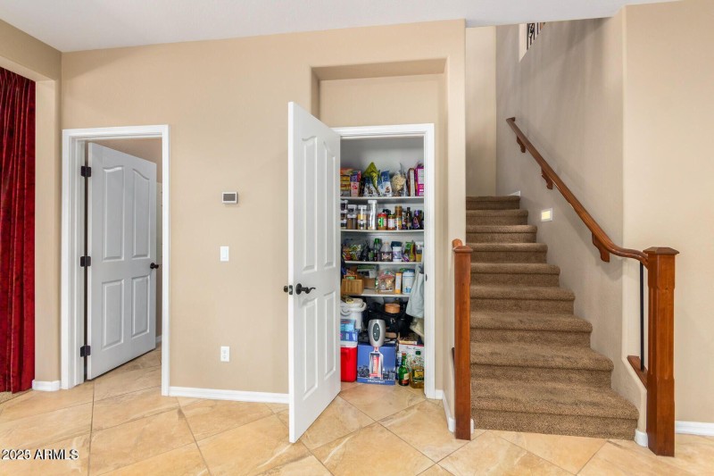 7039 W KATHARINE Way