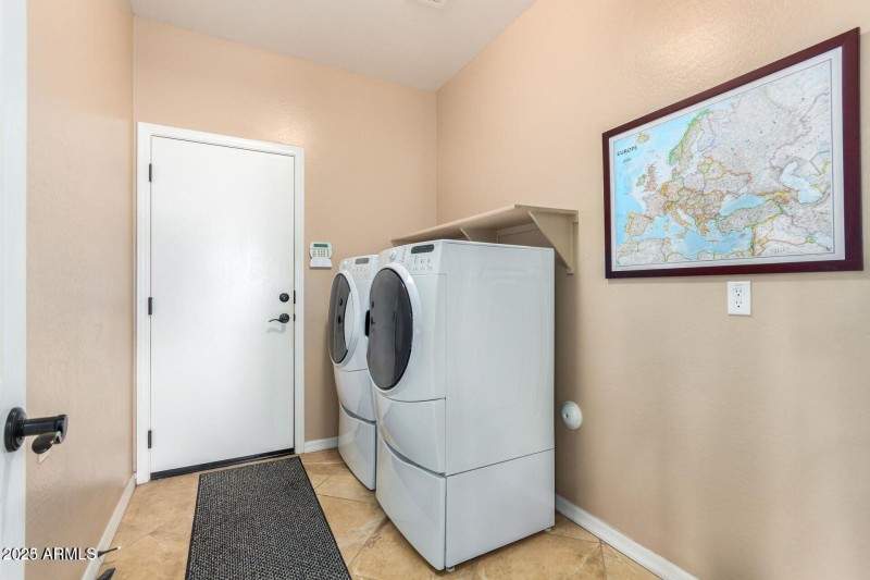 7039 W KATHARINE Way