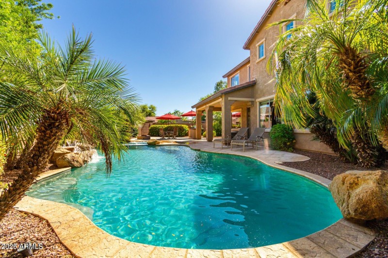 7039 W KATHARINE Way