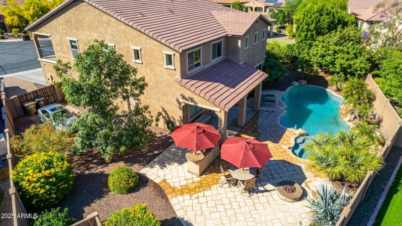 7039 W KATHARINE Way