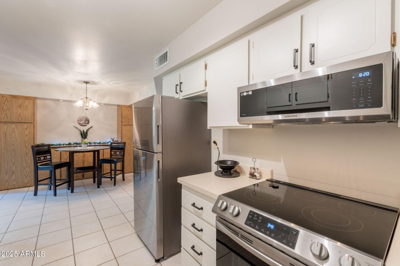 Kitchen_Dining_Forrester