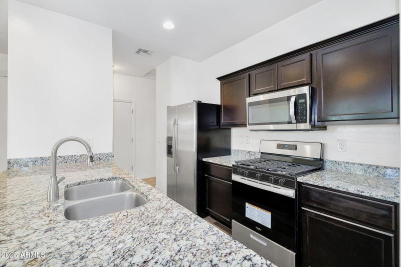 13-web-or-mls-Bowles-13