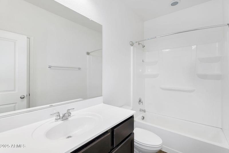 19-web-or-mls-Bowles-19