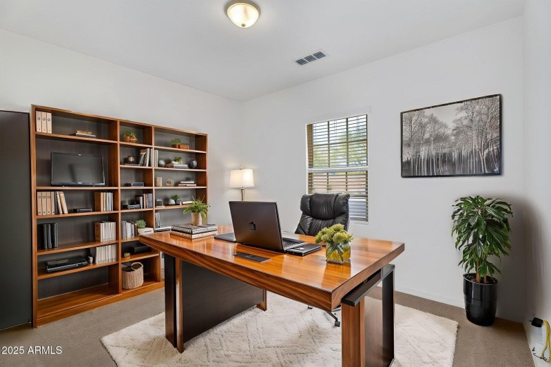 40-web-or-mls-Bowles-21 virtually staged