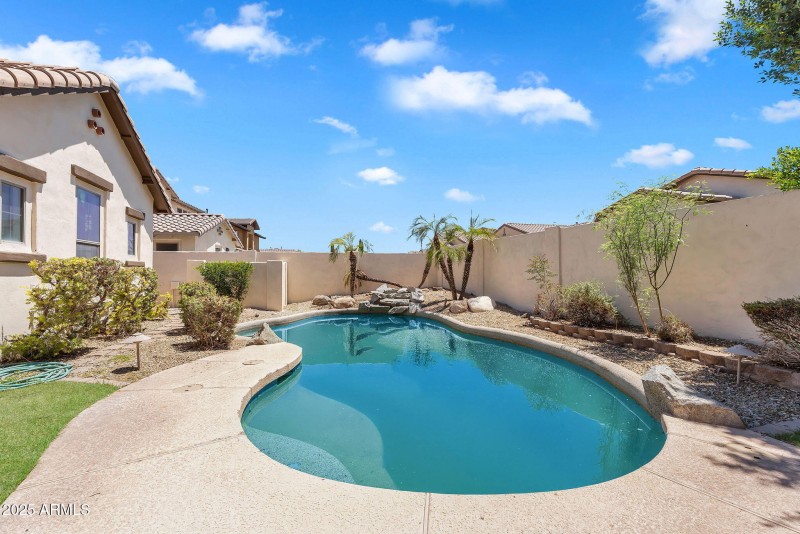 83-web-or-mls-58-print-20507 W Daniel Pl