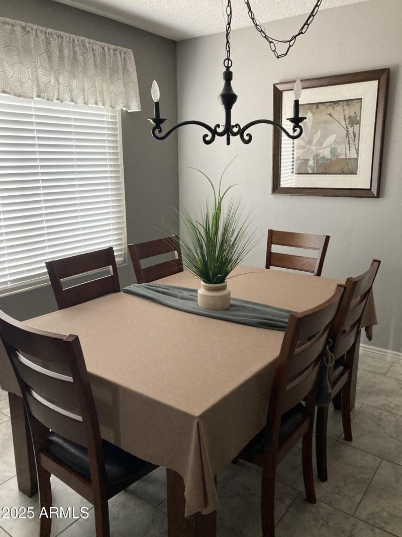 2025 dining table