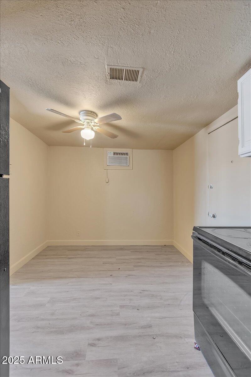 19-6447_W_Piccadilly_Rd19