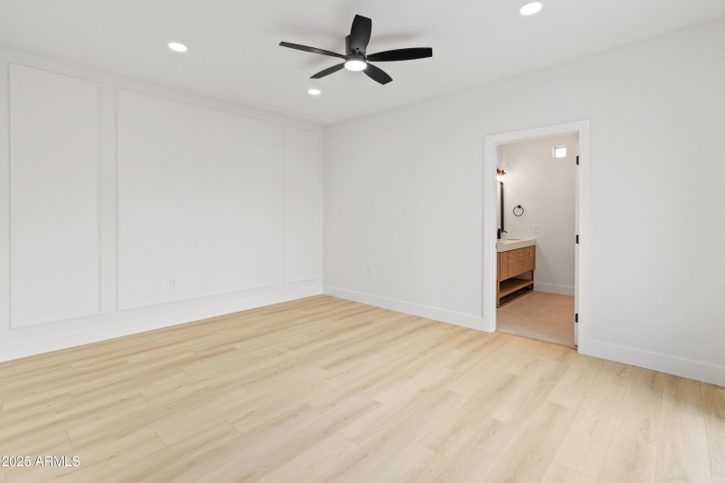 3221 N 37th St #26-17