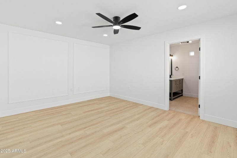 3221 N 37th St #26-22