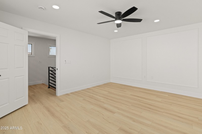 3221 N 37th St #26-24