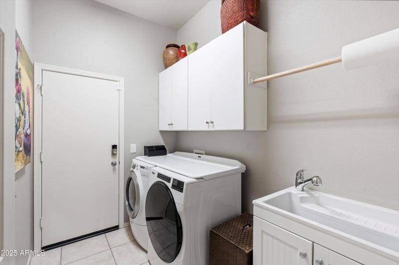 40-Laundry Room