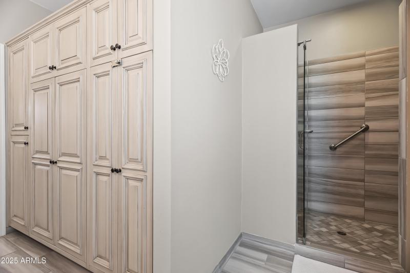 PRIMARY BATHRM_ WALK-IN SHOWER