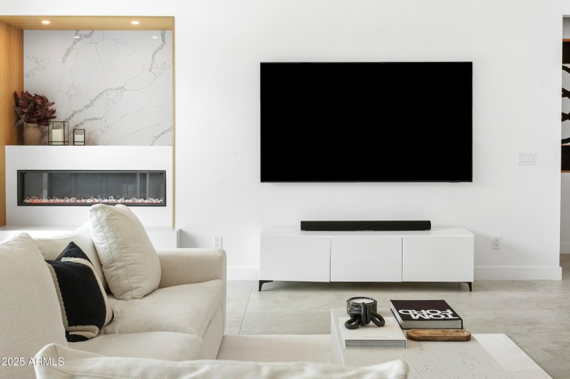 cdc6e0f0-7bf2-4953-b406-087f145f3a60