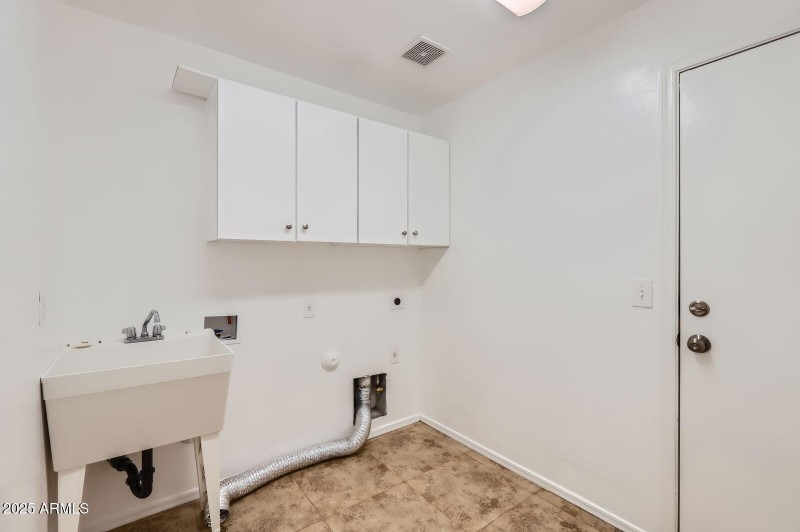 8766 W Hayward Ave - Web Quality - 025 -