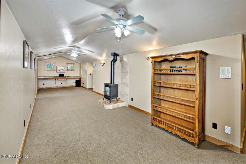 44-047_Loft Office Above Garage