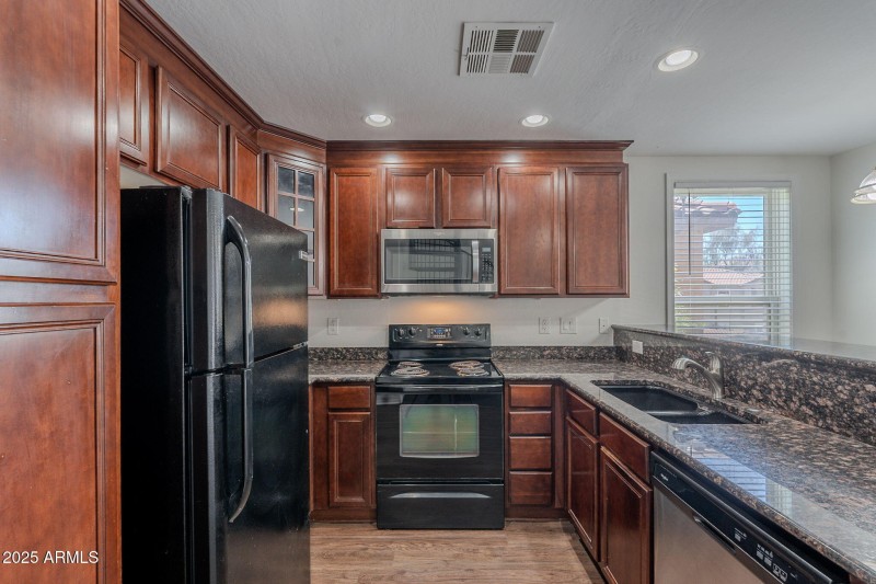 11-web-or-mls-21st-11