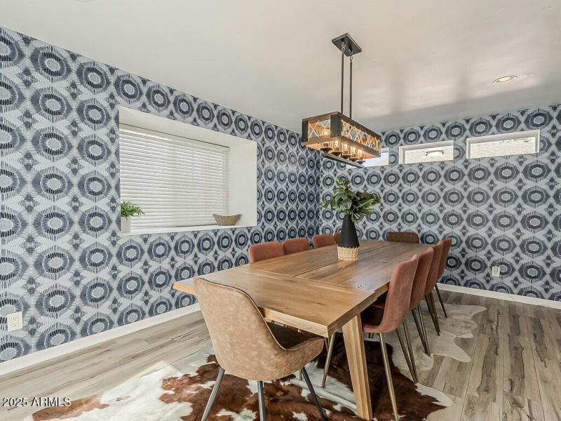 027_Formal Dining Area